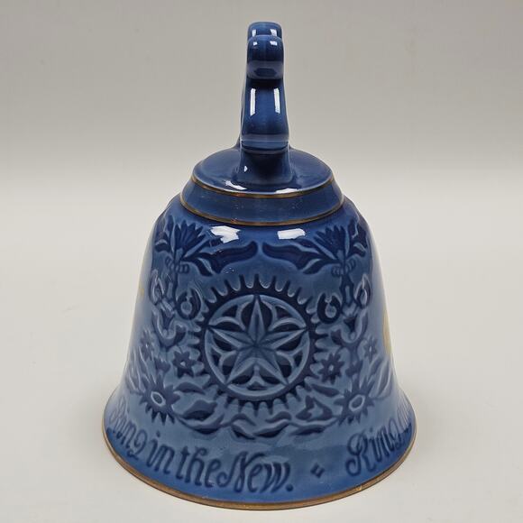 1982 Bing & Grondahl annual bell 1982 Collectible St. Stephan's Cathedral Vienna - Picture 4 of 7
